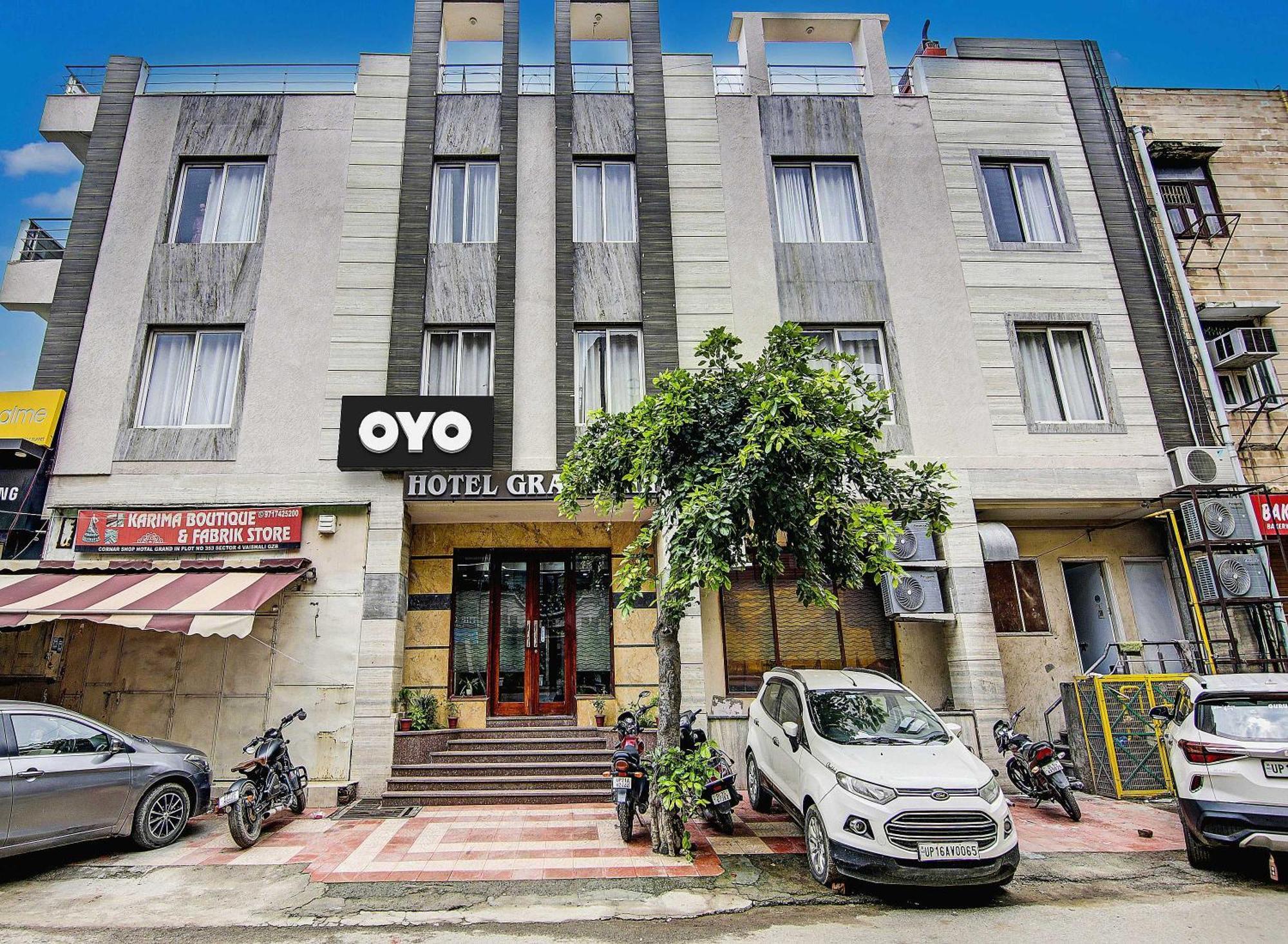Townhouse Grand Inn Газиабад Экстерьер фото