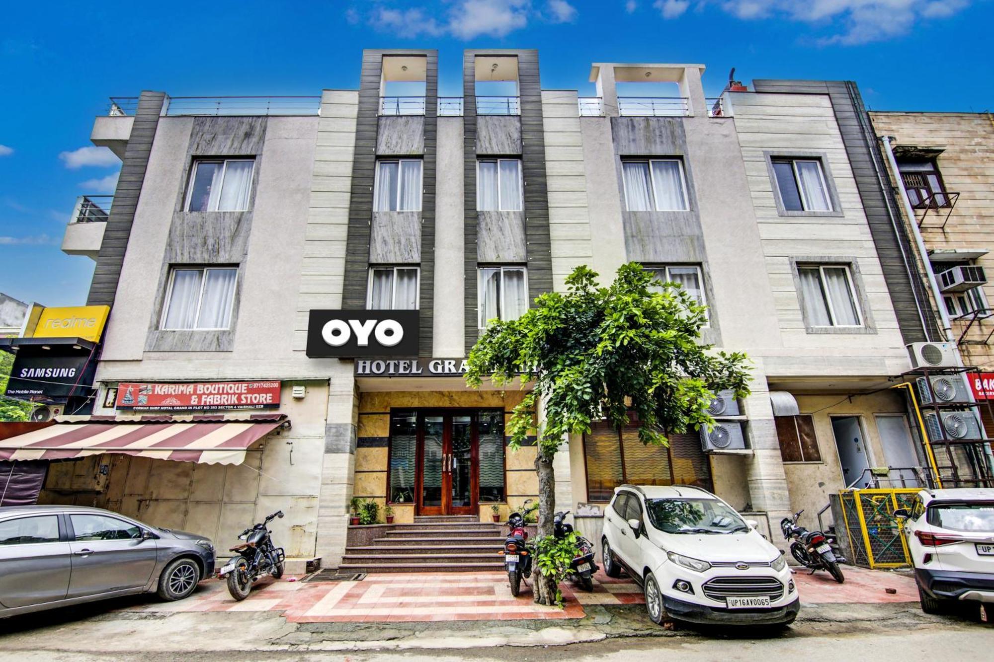 Townhouse Grand Inn Газиабад Экстерьер фото